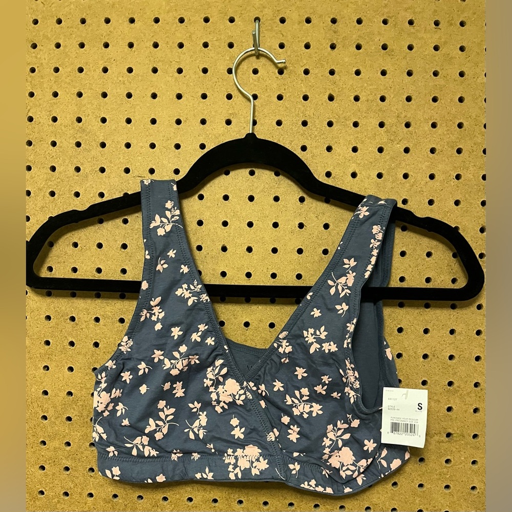 NWT Nursing Bra S